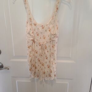 Flower patterned back tie tank top
